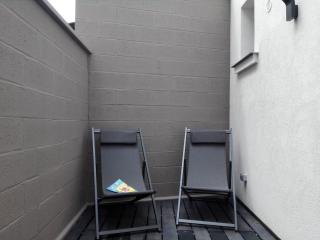 Apartment Privathof Barbecue Stadtzentrum Voltaire by Interhome - 4