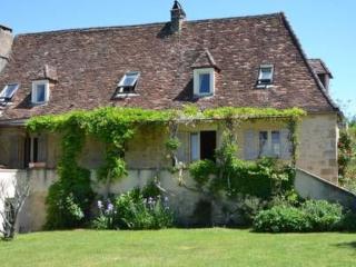 Holiday Home Ehemaliger Bauernhof Le Bonheur in Sainte-Mondane by Interhome - 1