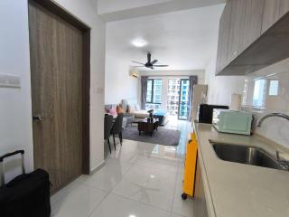 Central Park 2Pax Comfort Studio Netflix By STAY - 4