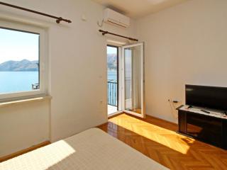 Apartment Mihovil by Interhome - 1