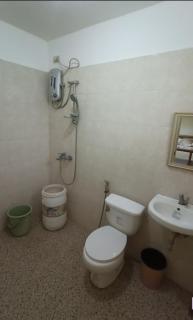 Suki Beach Resort 2-1 Standard Aircon Room -  - 3