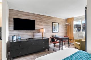 Shores Inn & Hotel - 4