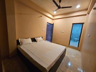 Shree Kunj Inn - 3