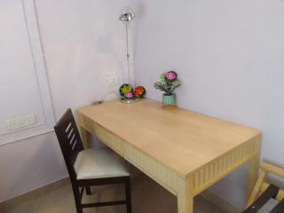 Villa 83 AC OTT 100Mbps JECC Airport - 4