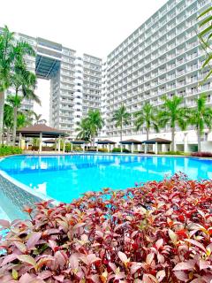 Budget Condo in Mall Of Asia - 1