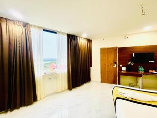 Hotel SM Eagle Grand Airport Zone Shamshabad Hyderabad - 2