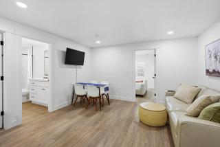 Temple Vista Retreat - King Bed, Sleeps 6 - 9