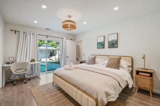 Charming Encino Retreat with Pool - 4