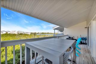 Beach Access & Heated Pool Resort Condo for 8 - 5