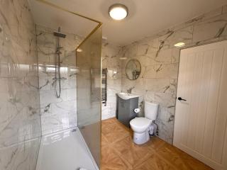 Large New 5 Bedroom 2 Bathroom House in Central Southampton - Free Parking - 7