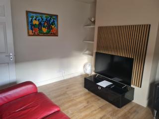 Swindon City Centre Duplex - EnterCloud9SA - 2