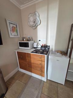 Striped Horse Guest House - Kenilworth Upper - 4
