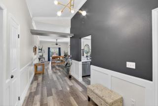 Lakefront 4-Bedroom Home with Pool - 6
