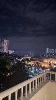 One Bedroom with Balcony in Abreeza Mall - 6