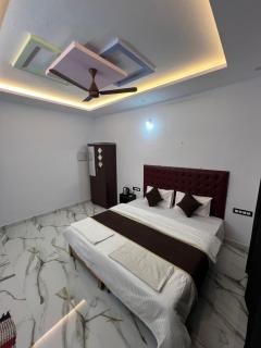 Luxotic Luxury Stay - 1