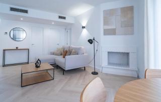 Elegant Penthouse with Private Rooftop Sun Deck in Los Naranjos, Marbella - 6