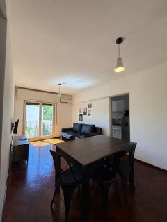 Elegant Central Apartment - 4