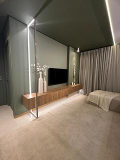 Excelente apartamento na ponta verde - 0