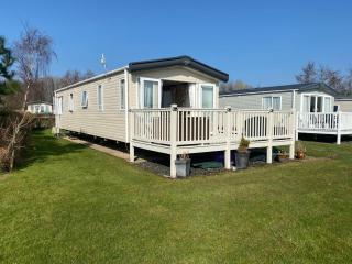 Haven Lakeside View Caravan - 0