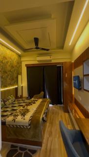 This open plan studio living here to work and chil - 7