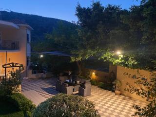 Villa Tzitzifies - 5