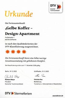 Gelbe Koffer - Design-Apartment in Schiffweiler - Self-Check-in - 2 Parkplätze - WLAN - Balkon mit Gartenzugang - private Terrasse - ruhig gelegen - Nähe See & Wald - bis 4 Pers - 9