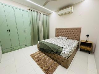 luxurious 4 bhk beautiful party place - 3