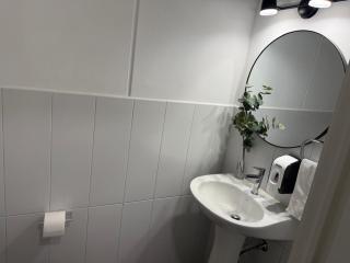 Lovely and Peaceful Home - 8