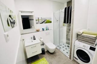 2 Room Galerie Einliegerwohnung in Rheinstetten, Messe Nähe, Rollstuhlfahrer geeignet - 1