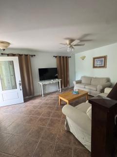 The Palms apt 12 and 11 - 4