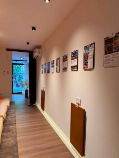 Him Home 008 in Old Town walking str - 9