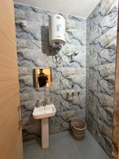 The Golden Gateway - 4