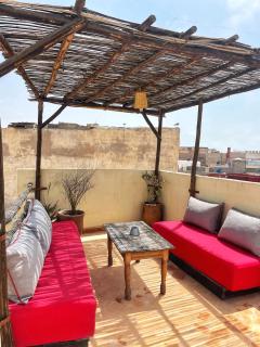 Home with rooftop in The center of essaouira - 3
