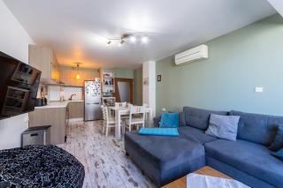 Bright City-Center Flat for 4 Guests - 4