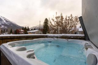 Luxurious 901 Condos by Fernie Central Reservations - 2