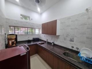 Green Villa - Entire Villa, Family Suites, Luxury Rooms with Kitchen at peaceful location -200 mtrs away from Bus Stand -500 mtrs from Udaipur Railway Station - 6