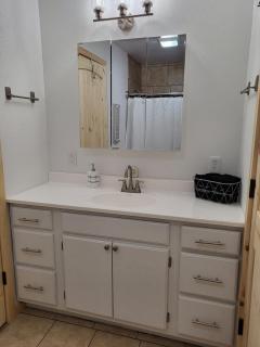 Quiet Cozy Cabin with essentials Minutes to Lake Fork - 8