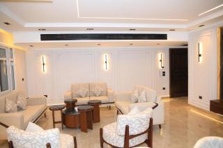 New brand luxury apartment in Hayd Park - 0