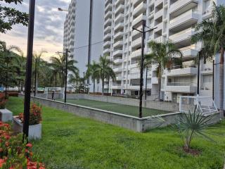 Apartasol Moderno bajo el Sol de Santa Fe - 1