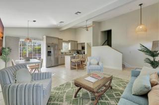 Old Florida Charm, Prime Loc; Old Tressler Inn - 0