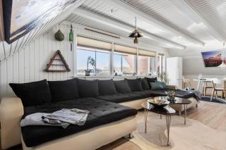 8821 Hvide Sande - Færgemandsvej 22 1. sal - 8