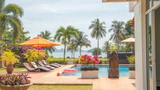 Villa 7 - Waterfront, Pool, Jacuzzi, Sauna & Gym by WOW Holiday Homes - 3