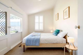 Perfect Point Lonsdale Cottage - 1