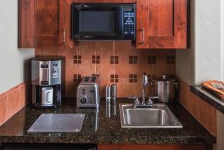 Sedona Resort Studio · Pool & Mountain Views - 3