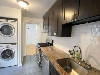 Park Hamilton House 3B Top Floor Apt Mins to NYC - 5