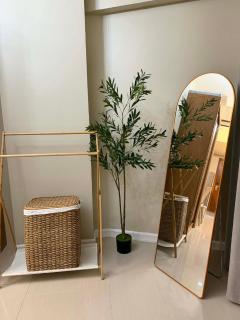 Neo-Classic 1BR with WiFi Netflix at Shell Res near MOA and NAIA Airport - 2