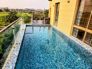Meerah Mahal Entire Luxurious Aqua Golf Villa 32 - 8