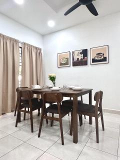 Spacious Classic 4BR Family Haven I Simpang Ampat - 9