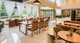 James Joyce Coffetel Xinyang Xixian Longhu Huayi - 0