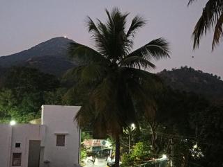 Arunchala seshalaya homestay - 1